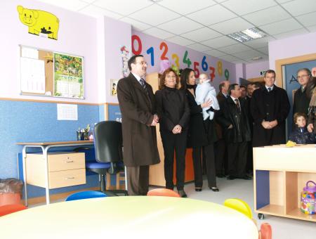 Monflorite inaugura la Escuela Infantil 'Andarines' incluida en el...