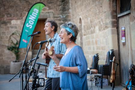 La Chaminera reivindica la cultura aragonesa con música, títeres y...