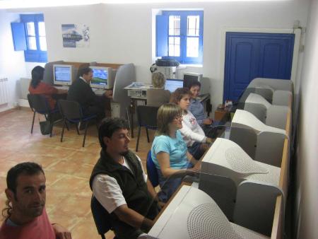 Imagen: Casi 300 altoaragoneses participan en los cursos de formación para el...