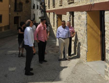 Imagen: Antonio Cosculluela: &quot;Alcaldes y concejales del medio rural merecen...