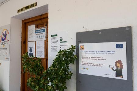 Hogares, empresas e instituciones del medio rural mejoran su...