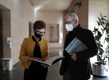 Imagen: La Diputación Provincial de Huesca edita el libro ‘Ingenieros y...