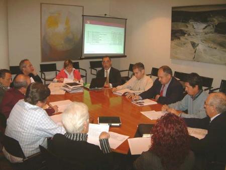 La Diputación de Huesca aprueba sus presupuestos para el 2007, que...
