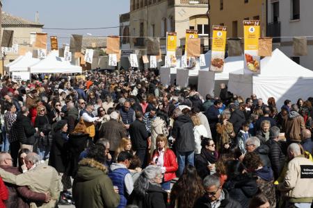 Trufa-te 14 abarrota de público la Plaza Estatuto de Aragón de Sariñena...