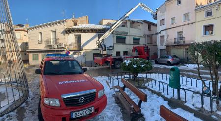 Imagen: Actuación del SPEIS en Sariñena en la mañana de este martes