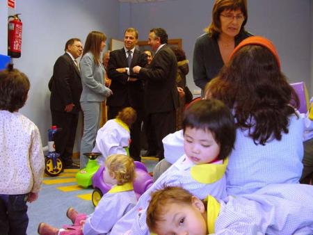 El Presidente de la Diputación inaugura la Escuela Infantil de Boltaña