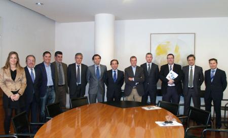 Imagen: Antonio Cosculluela recibe al Consejo asesor de ADEA en Huesca