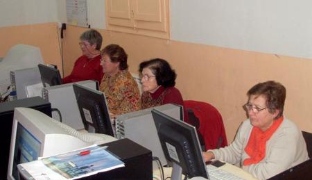 Imagen: La Diputación de Huesca celebra el Día de Internet en los telecentros