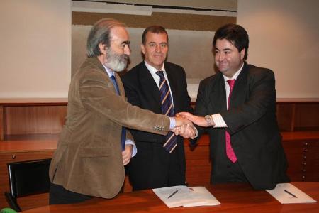DPH, Ayuntamiento de Huesca y Cámara de Comercio firman el convenio para...