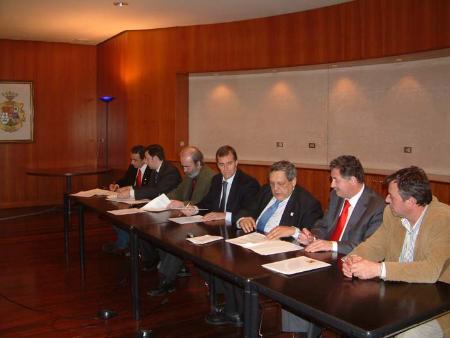 Imagen: Las principales ciudades altoaragonesas firman un acuerdo con Expoagua...