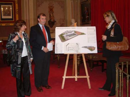 Imagen: Antonio Cosculluela y Eva Almunia presentan las actuaciones en los...