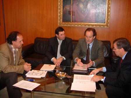 Imagen: Responsables de Instituciones Aragonesas se reúnen para definir el...