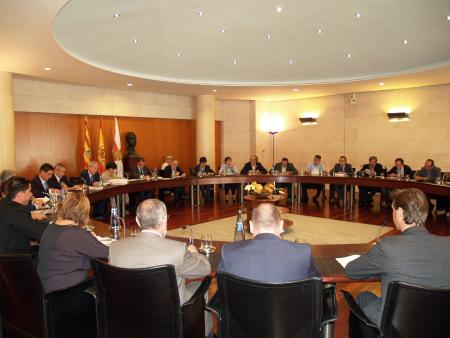 Imagen: La DPH exige al Gobierno de Aragón un plan real y concreto de mejora de...