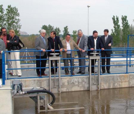 Imagen: Antonio Cosculluela visita la nueva Estación Depuradora de Belver de Cinca