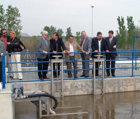 Antonio Cosculluela visita la nueva Estación Depuradora de Belver de Cinca