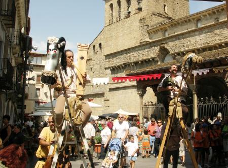 Imagen: Jaca se sumerge en un gran Mercado Medieval de las Tres Culturas a...