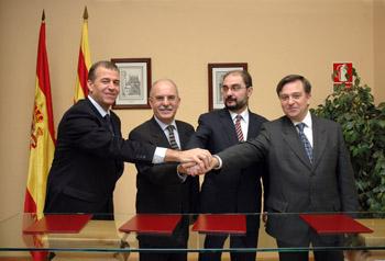 Imagen: DPH y Gobierno de Aragón firman un convenio para ejecutar actuaciones en...