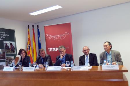 Imagen: El Ministro Ramón Jaúregui clausura el seminario de la UMIP con la...