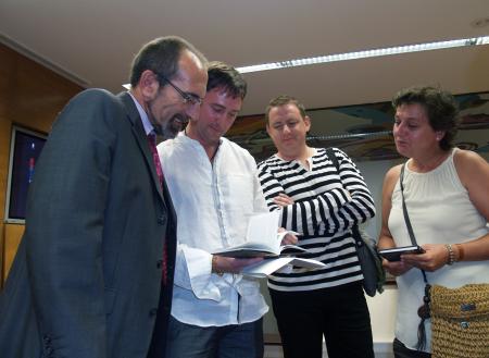 Imagen: La Diputación presenta el trabajo de Roberto Ciria y abre la jota a...