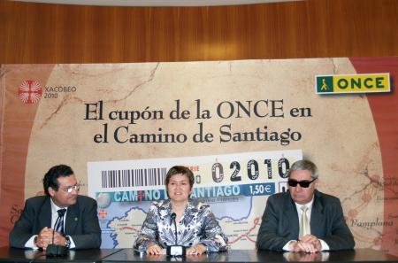 Elisa Sanjuán asiste a la presentación de los cupones de la ONCE...