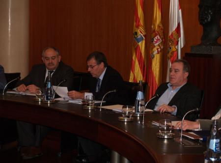 Imagen: El Pleno de la Diputación de Huesca saca adelante seis propuestas de...