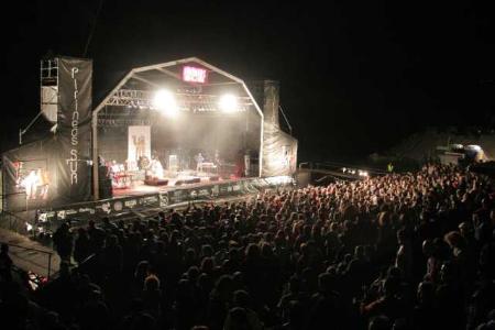 Cincuenta mil personas han participado en los conciertos y actividades...