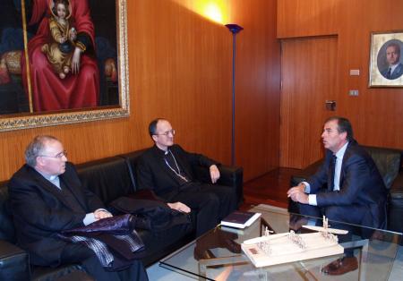 Imagen: Primer encuentro institucional entre el Presidente de la Diputación y el...