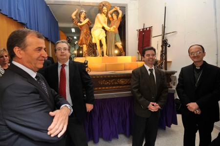 Imagen: Antonio Cosculluela abre la Semana Santa en Huesca con un llamamiento a...