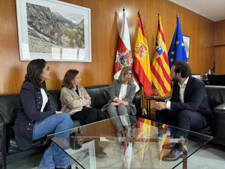 Imagen: Visita a la DPH de la consejera de Educación, Claudia Pérez, el pasado mes de octubre