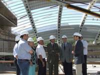 Imagen: Antonio Cosculluela visita las obras de la nueva pista de hielo de Jaca