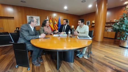 Imagen: Cebollero, Alfonso, Claver y García en un momento de la reunión