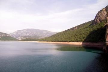 Vista del pantano de Escales