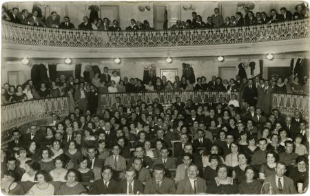 Público en el interior del Teatro, ca. 1920. Colección Familia Pérez Fajardo