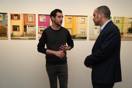 Imagen: Visita a la sala de exposiciones con Jorge Isla y Carlos Sampériz