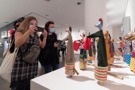 Imagen: Más de cinco mil personas visitan la exposición ‘Arte Ingenuo’ en la...