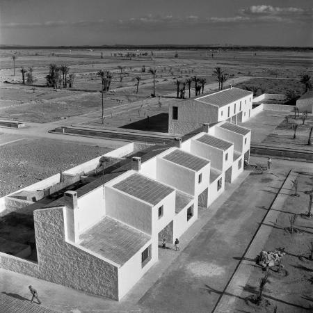 Conjunto de viviendas. El Realengo (Alicante), ca. 1957. © Herederos de Joaquín del Palacio