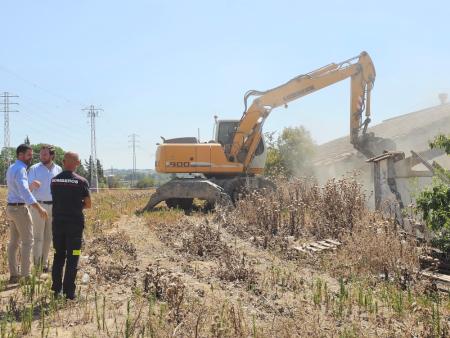 Comienzan trabajos de limpieza y demolición para el nuevo parque de...