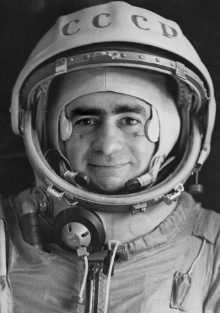 Joan Fontcuberta. Sputnik: la odisea del Soyuz 2, 1997. Instalación. Dimensiones variables. Colección de Arte Contemporáneo Fundación «la Caixa»
