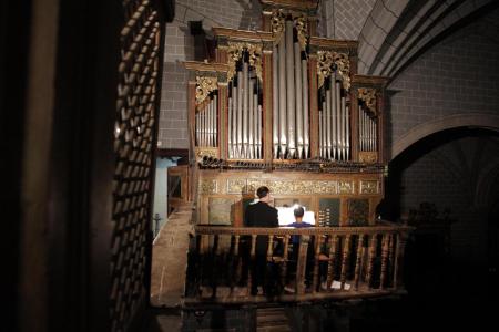 Primeras obras para violonchelo solista junto al órgano de Berdún