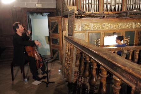 Primeras obras para violonchelo solista junto al órgano de Berdún