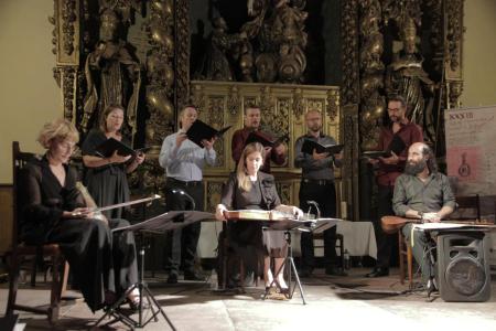 Una mezcla única de tradiciones musicales orientales y occidentales
