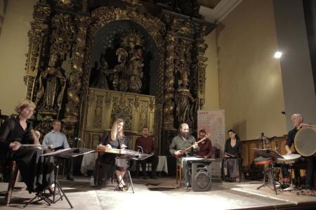 Una mezcla única de tradiciones musicales orientales y occidentales