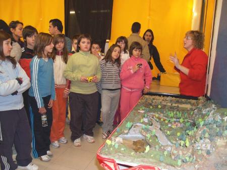 Una maqueta muestra los ecositemas de la provincia de Huesca