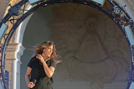 Una exuberante Malú cierra de forma brillante el SoNna Huesca 2024