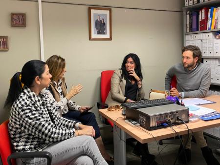Imagen: Momento de la reunión en el Banco de Alimentos
