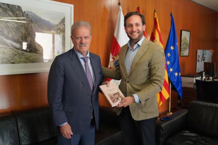 La Diputación de Huesca  aborda cómo impulsar la conectividad y la...