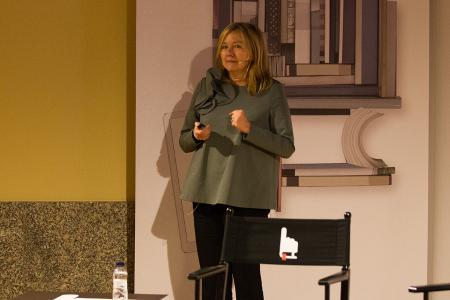 Imagen: Isabel Fernández Pedruelas en el Congreso del Libro Electrónico de Barbastro.