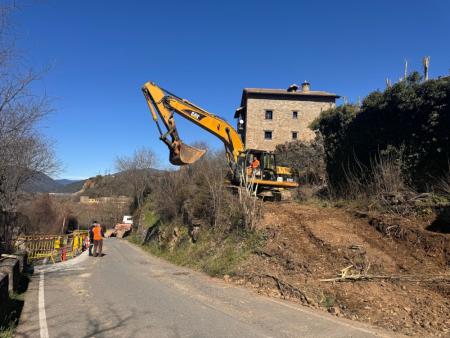 La DPH comienza las obras de urgencia en el acceso a la villa medieval de Aínsa