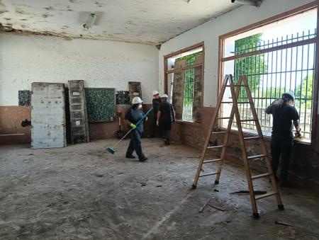 Imagen Almuniente avanza en la rehabilitación de las antiguas escuelas