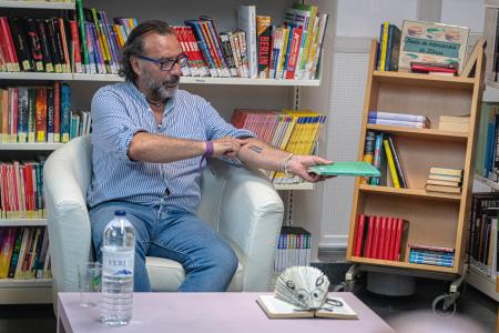 Imagen EMOTIVA PRESENTACIÓN DE AGUSTÍN FARO EN LA BIBLIOTECA MUNICIPAL